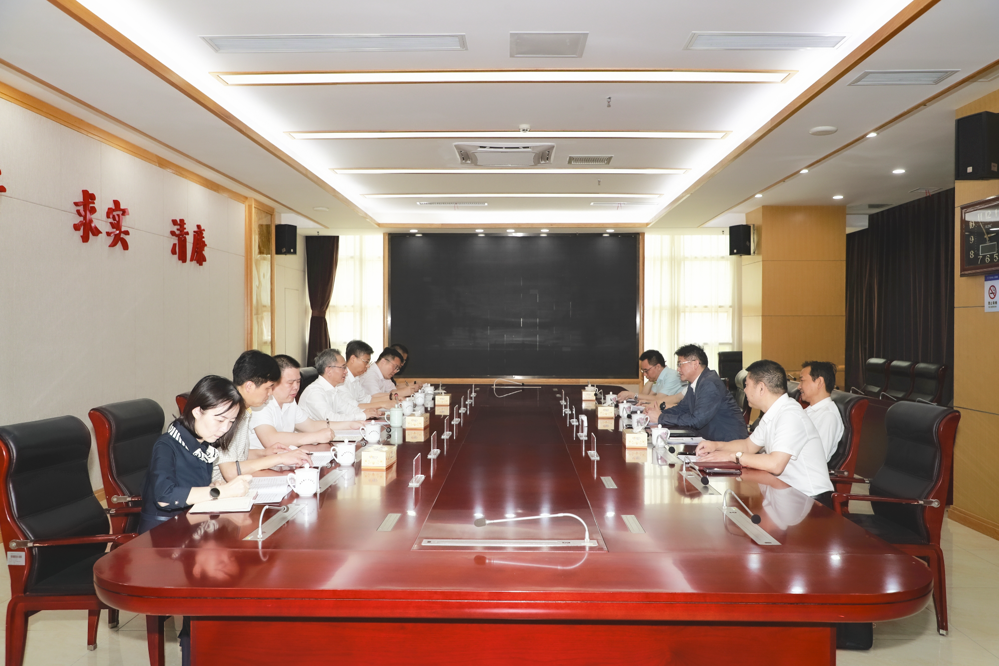 29b829a828754f13a681f9800ba4a467